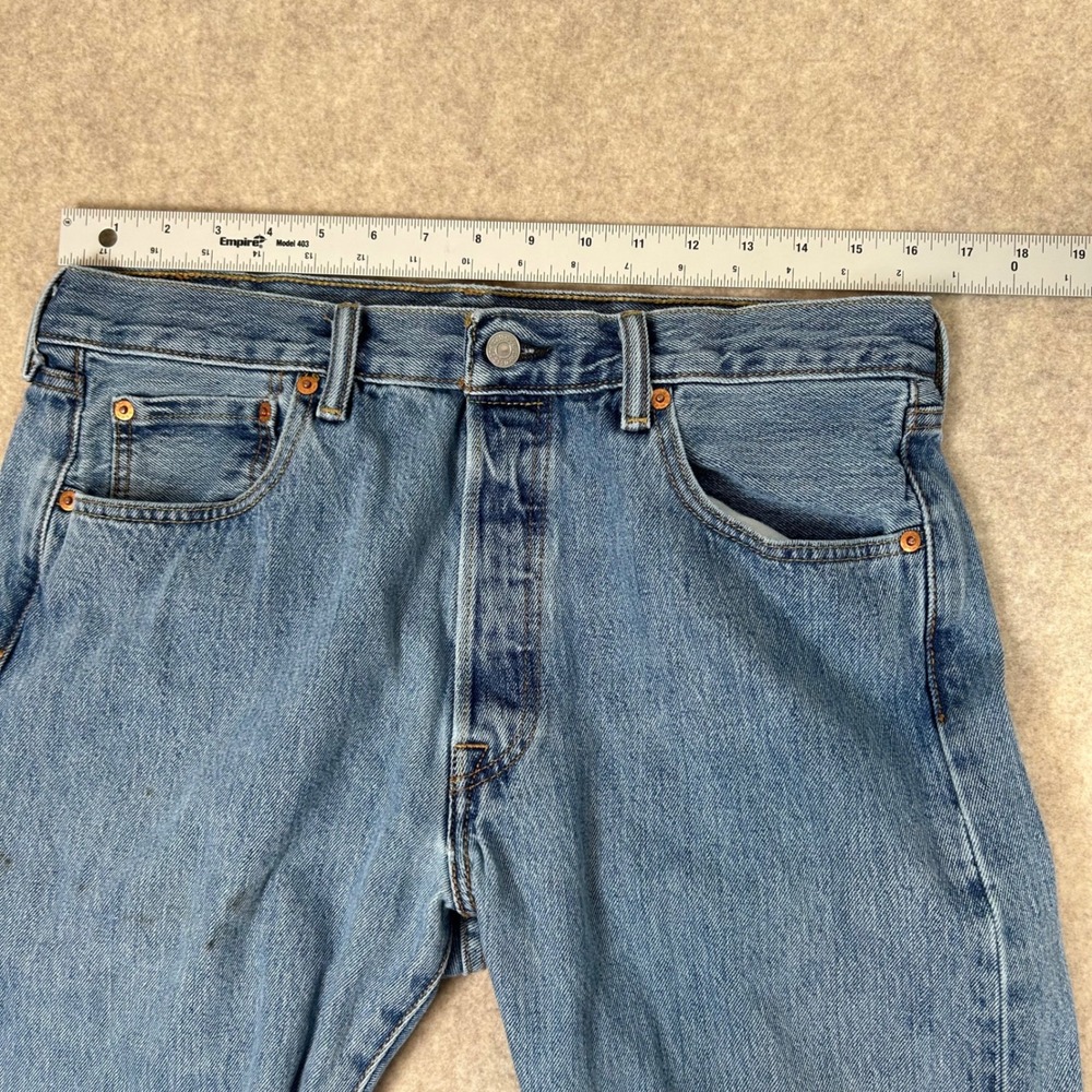 Levi's 501 Original Fit Jeans Mens W34 L30 Blue Medium Wash Straight Leg - Picture 2 of 11